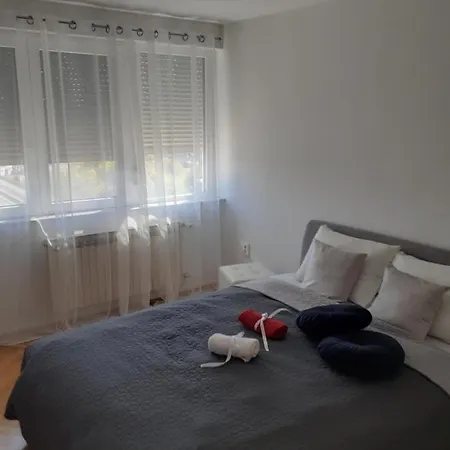 Apartman Sweet Penthouse Self Check-In Karlovac Exterior photo