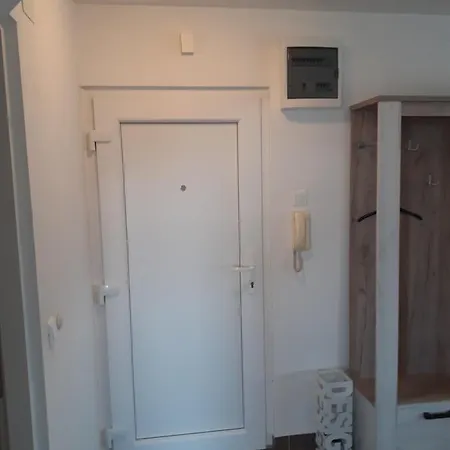 Apartman Sweet Penthouse Self Check-In Karlovac Exterior photo