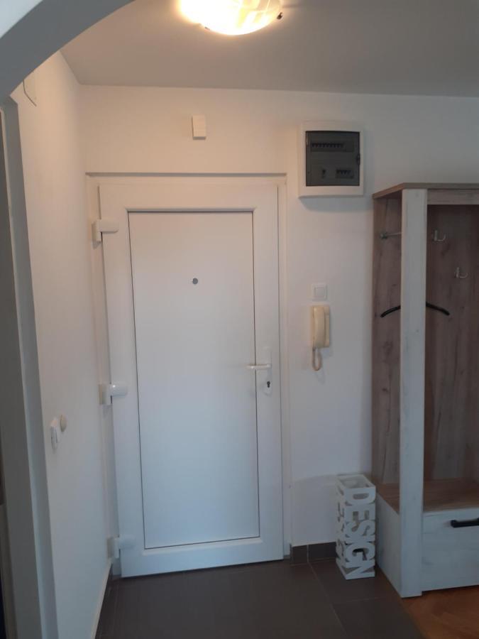 Sweet Penthouse Self Check-in Apartment Karlovac