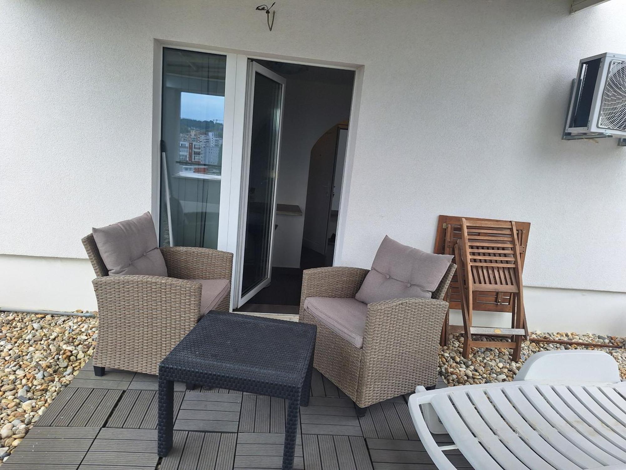 Sweet Penthouse Self Check-in Apartament Karlovac